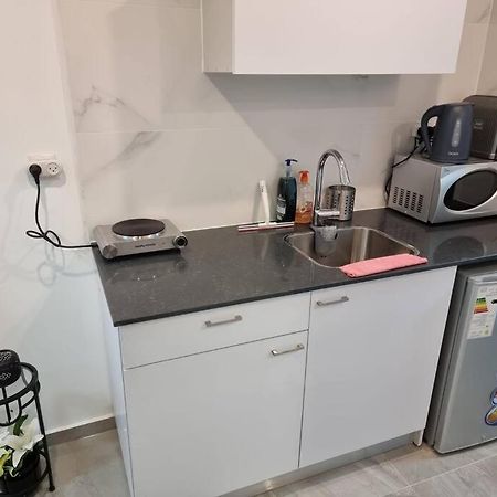 דירת זוּגַג מפנקת עם מרפסת משגעת ונוף למפרץ. Apartman Eilat Kültér fotó